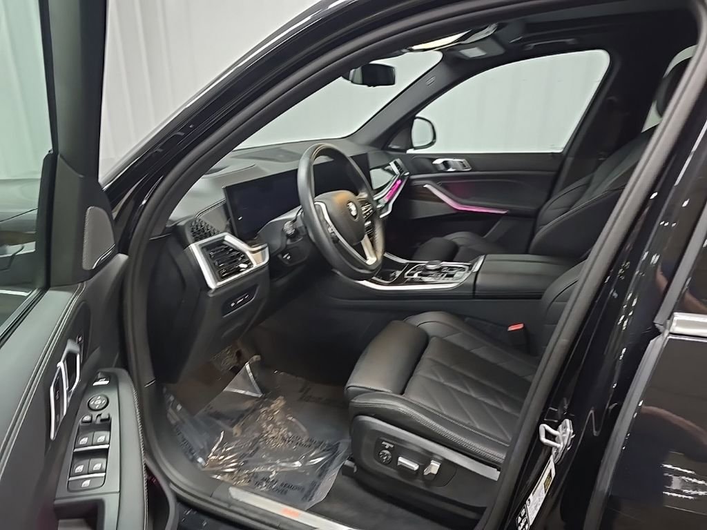 Used 2025 BMW X5 xDrive40i w/ Premium Package image 33