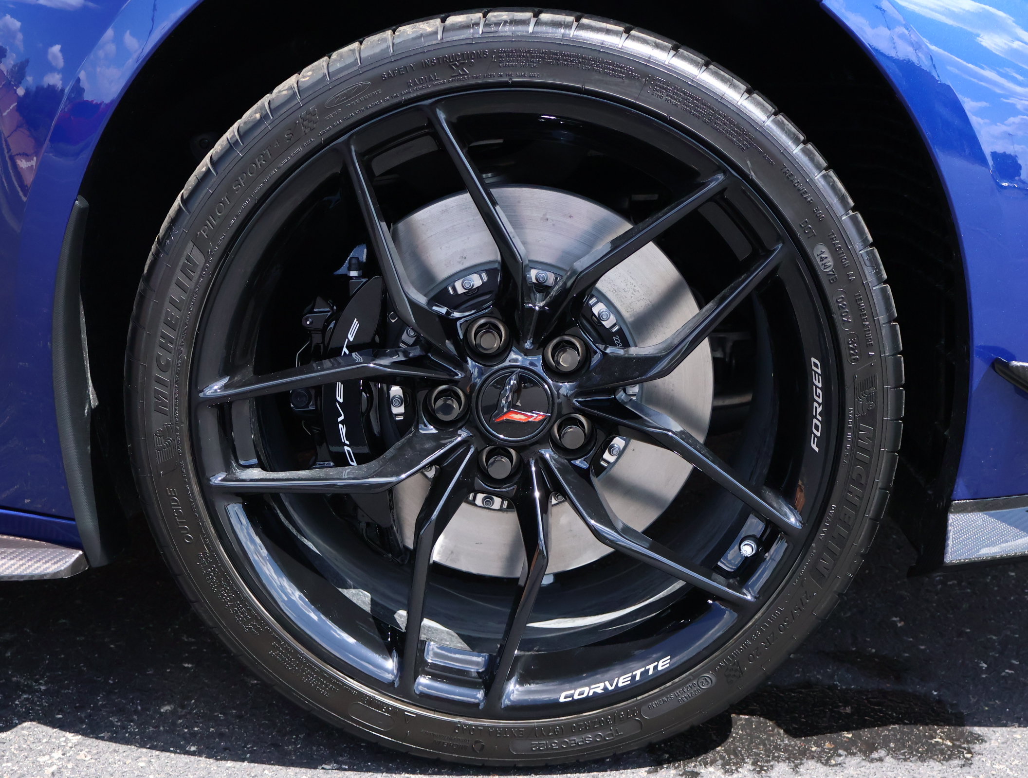 New 2027 Chevrolet Corvette Z06 RWD image 23