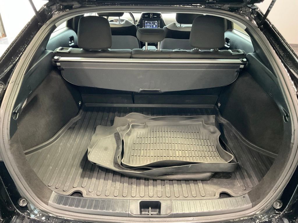 Used 2022 Toyota Prius LE FWD image 20