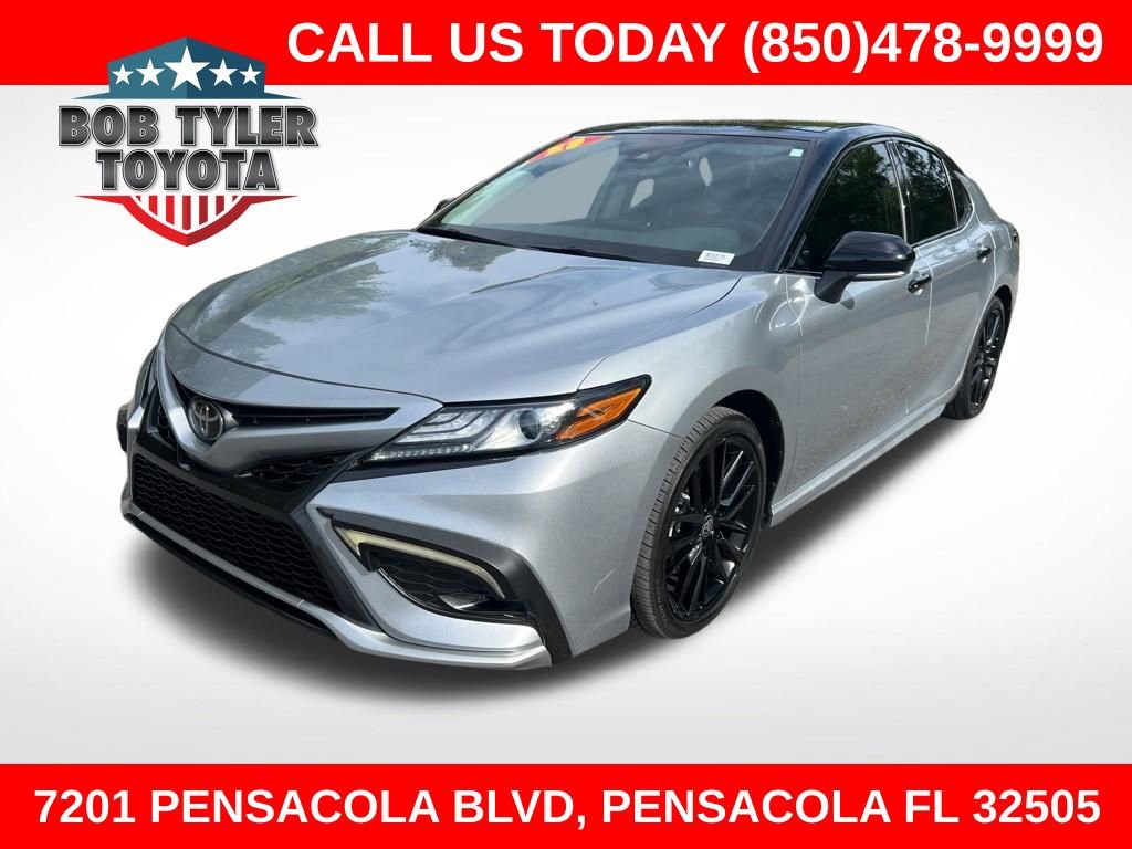 Used 2023 Toyota Camry XSE FWD image 1