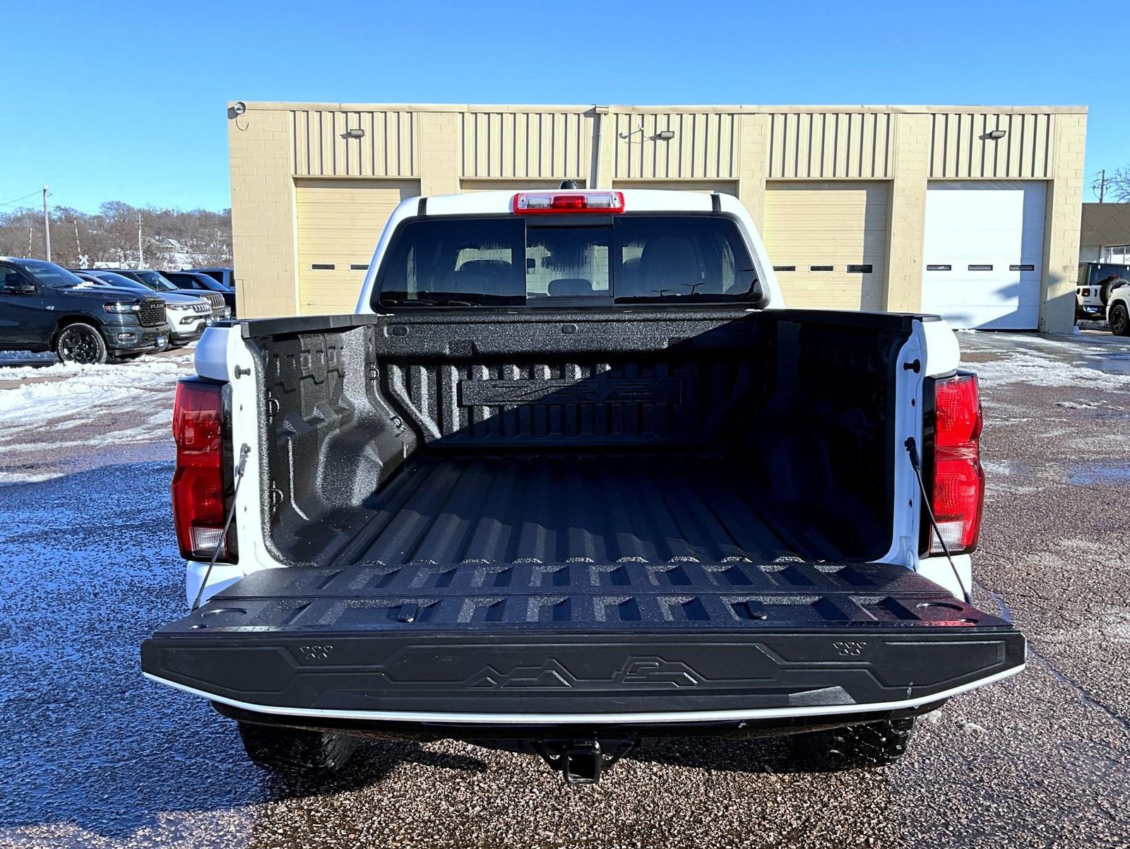 Used 2024 Chevrolet Colorado ZR2 w/ Technology Package image 9