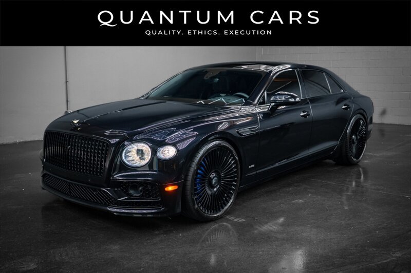 Used 2022 Bentley Flying Spur W12 image 1