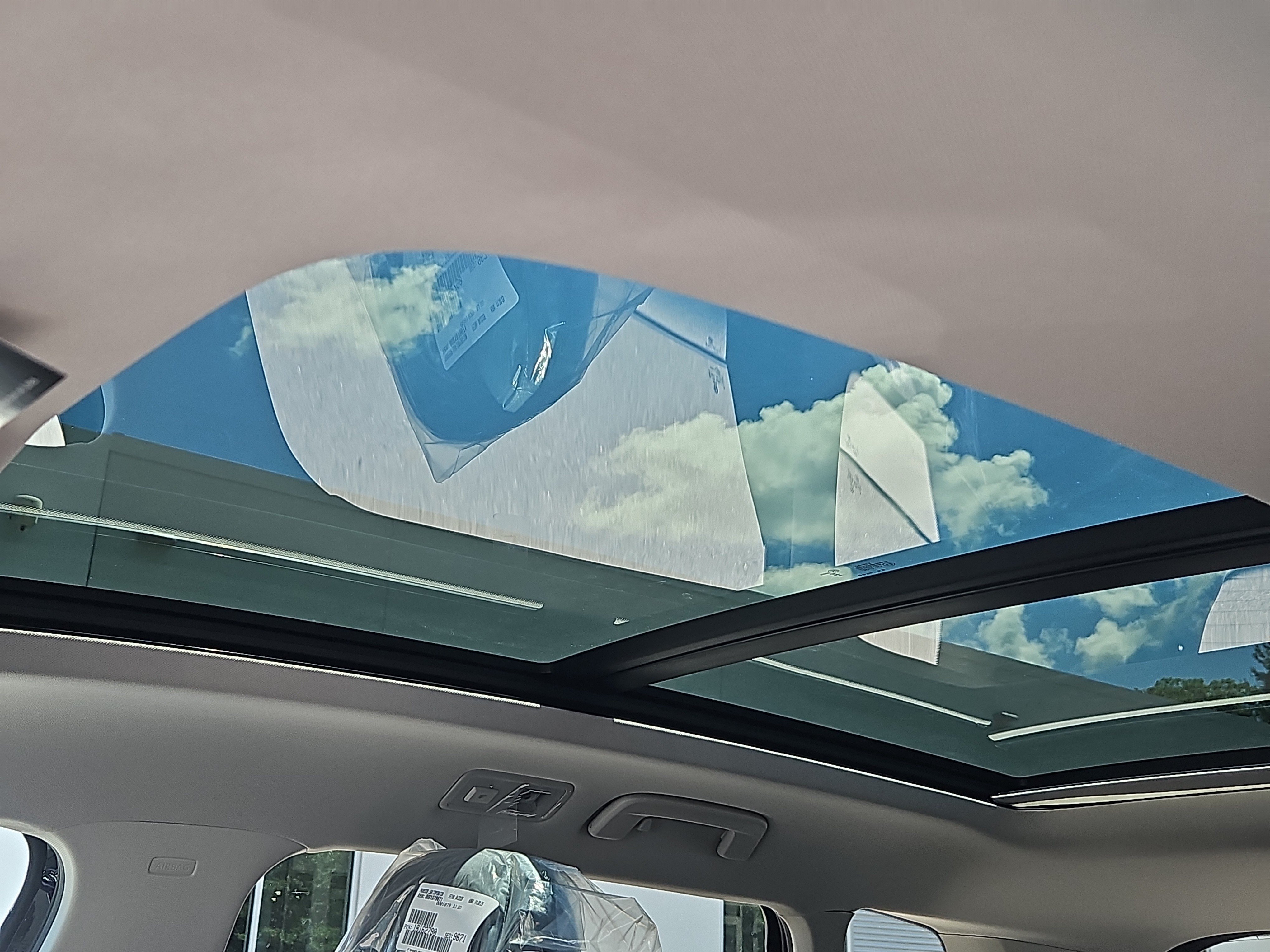 New 2026 Volkswagen Taos SEL AWD/4WD image 7