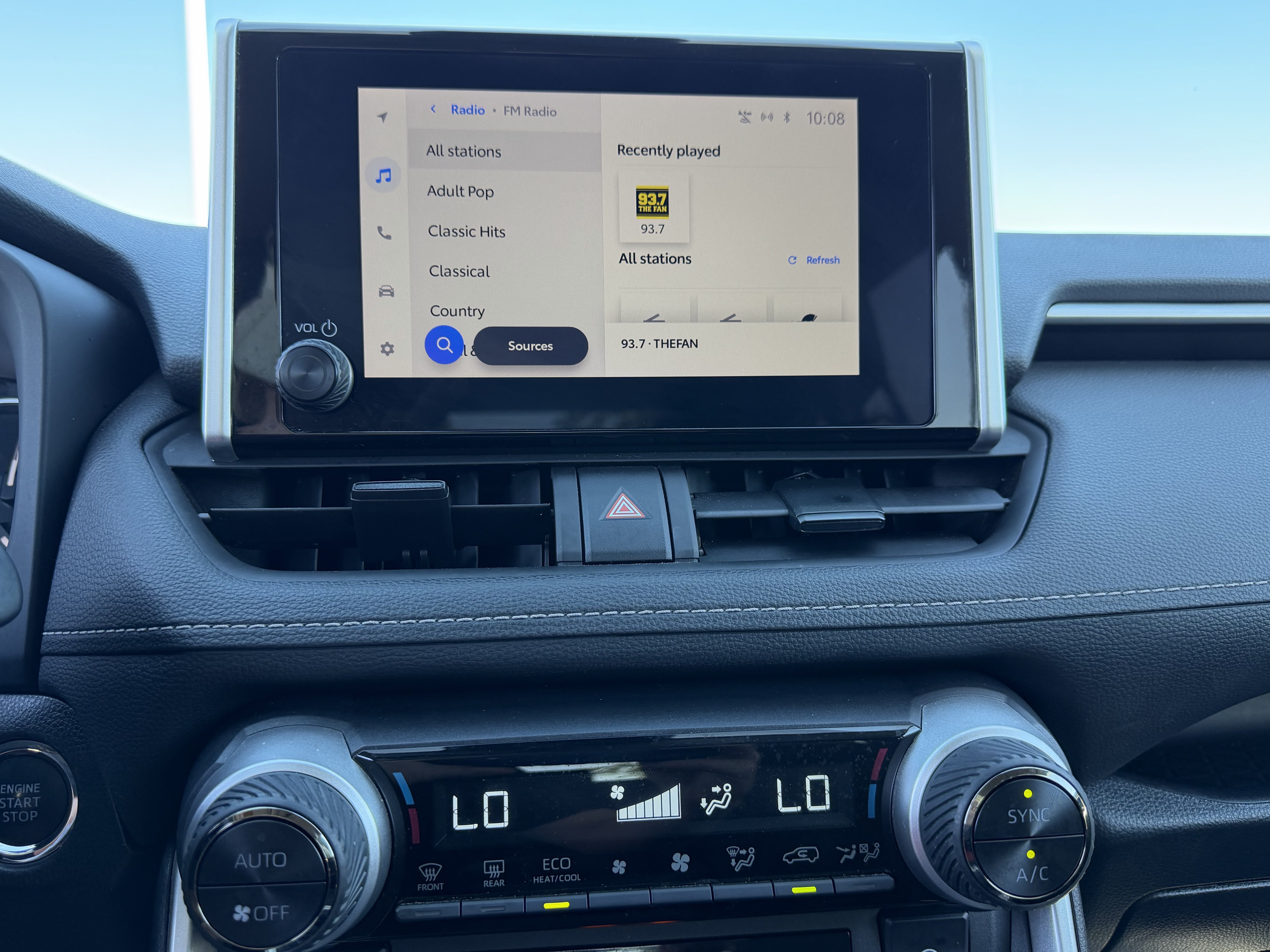 Certified 2025 Toyota RAV4 XLE AWD/4WD image 28