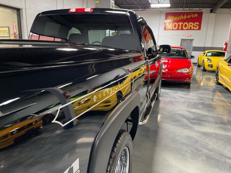 Used 2005 Chevrolet Silverado 1500 LS w/ Safe And Sound Package AWD/4WD image 10