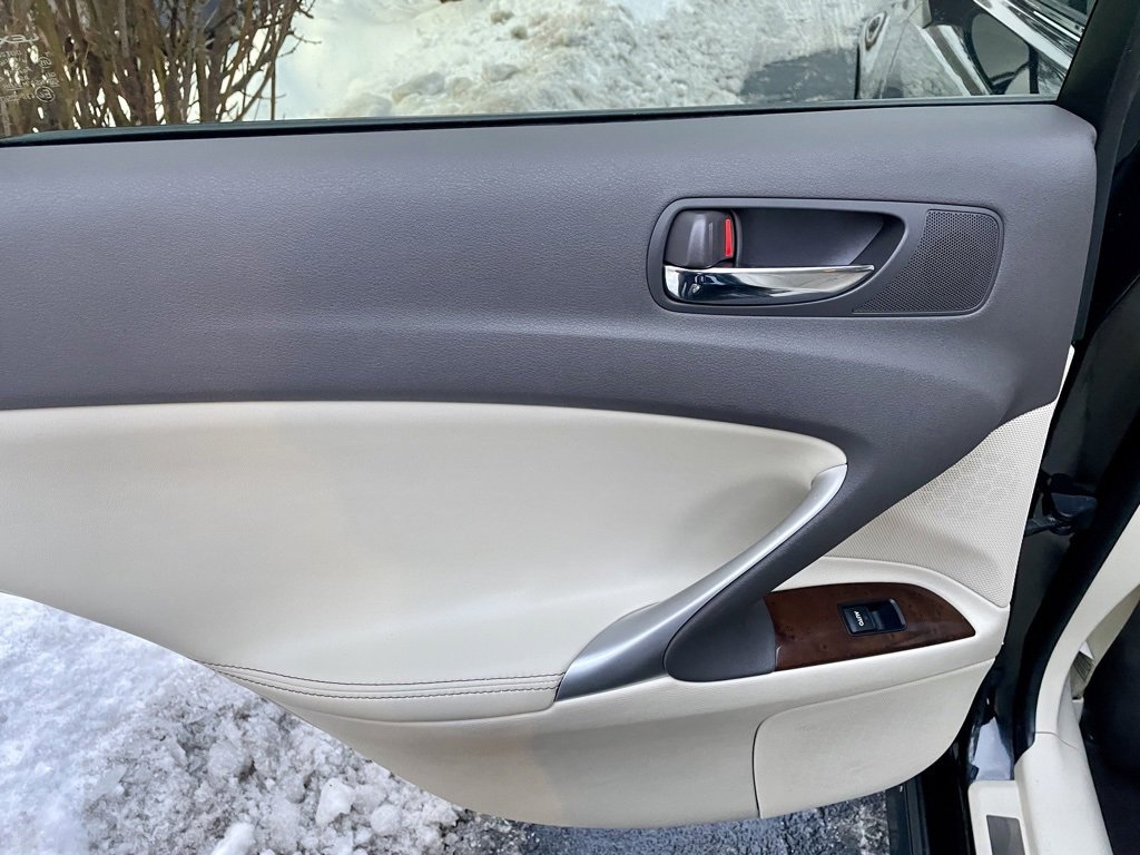 Used 2013 Lexus IS 350 AWD image 10