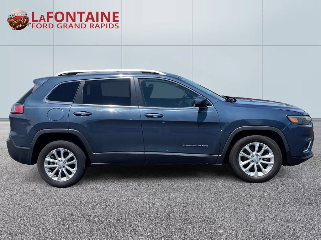 Used 2019 Jeep Cherokee Latitude w/ Popular Appearance Group FWD image 8