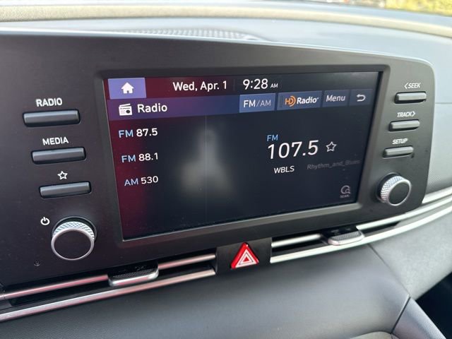 Certified 2023 Hyundai Elantra SE image 5