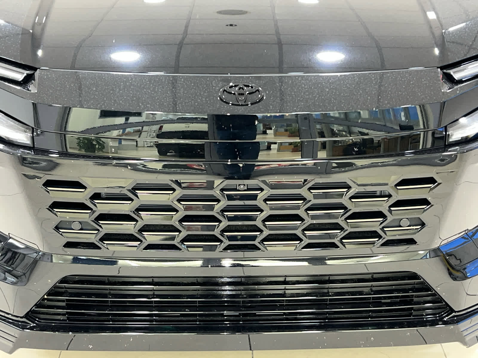 New 2026 Toyota RAV4 XSE AWD/4WD image 4