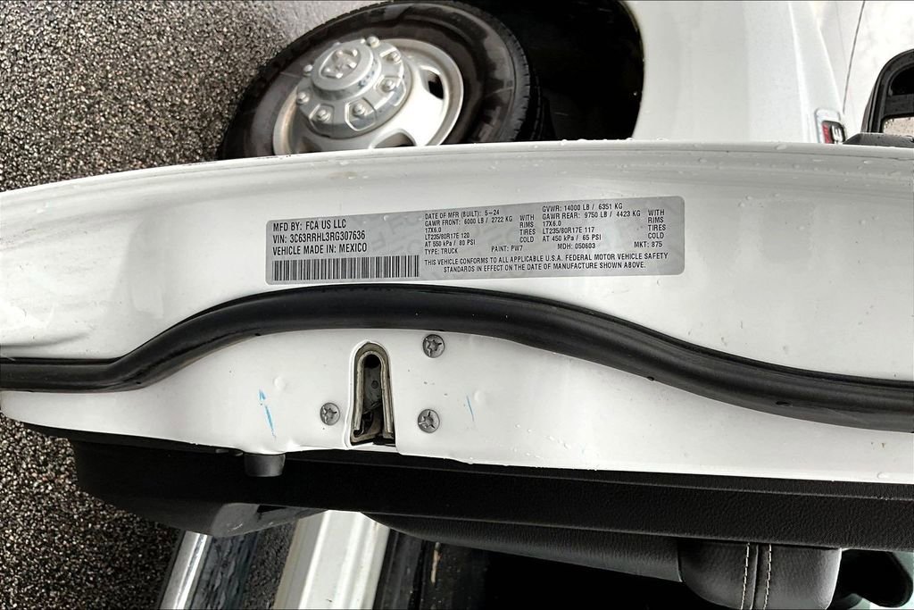 Used 2024 RAM 3500 Big Horn image 8