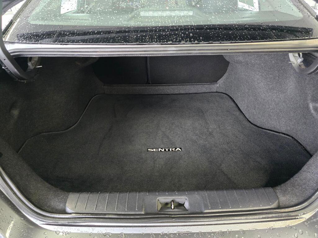 Used 2024 Nissan Sentra SV FWD image 15