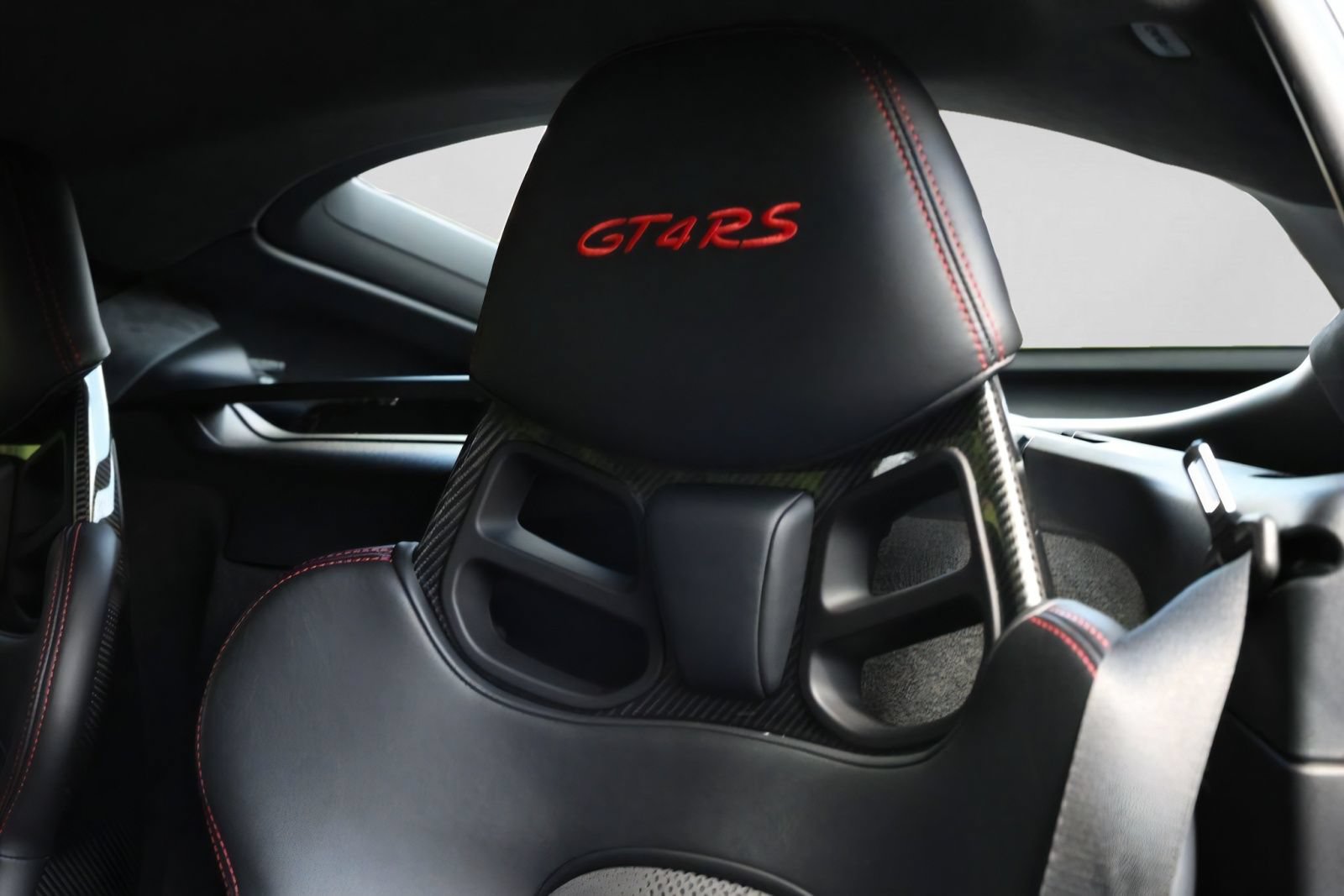 Used 2023 Porsche 718 Cayman GT4 RS RWD image 28