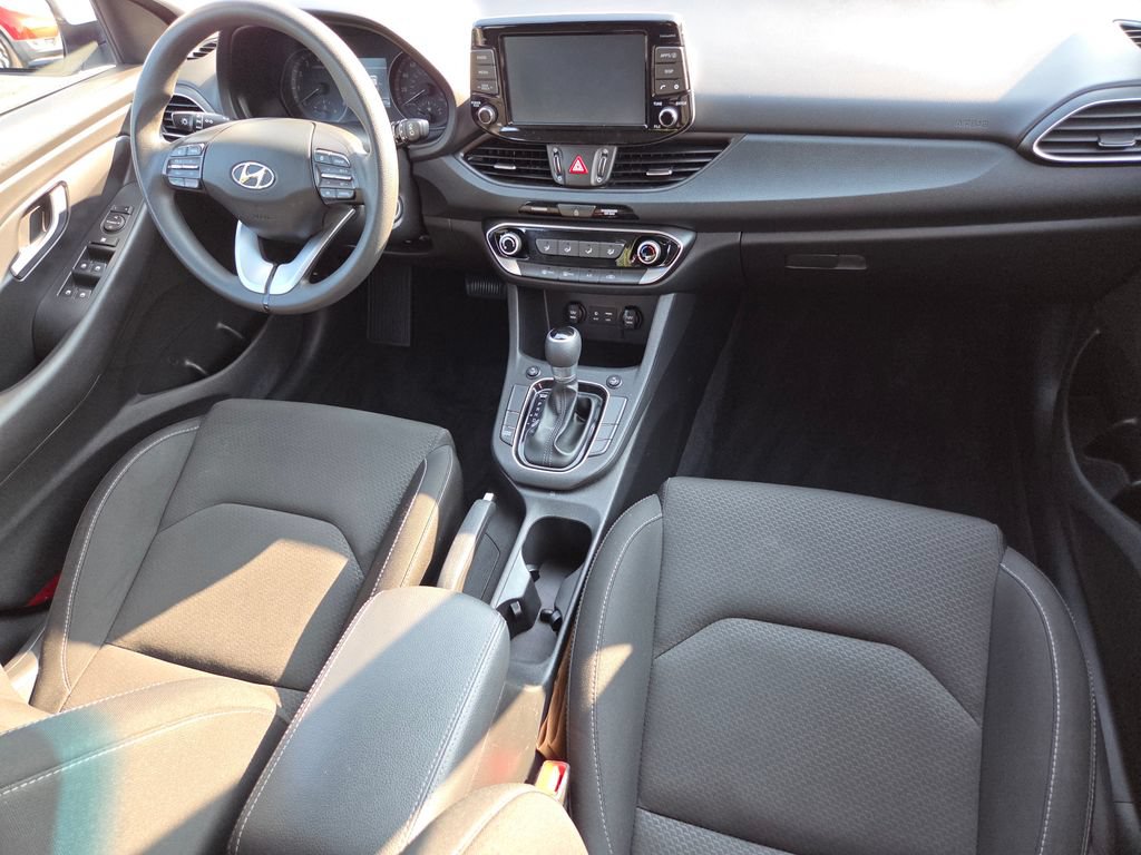 Used 2018 Hyundai Elantra GT FWD image 24