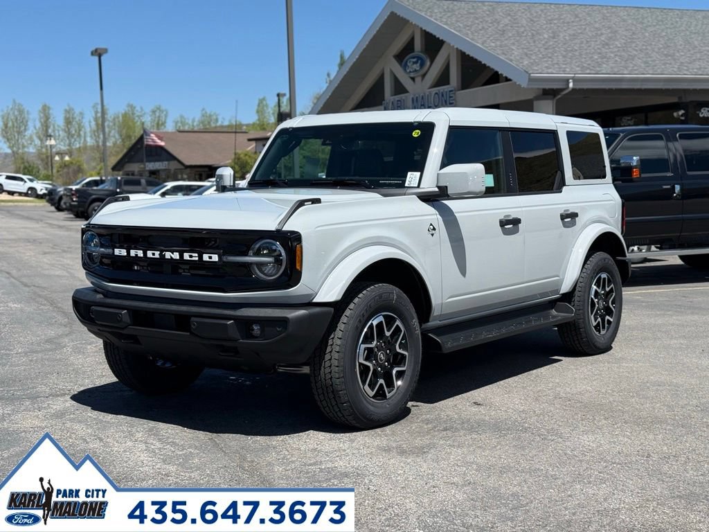 New 2026 Ford Bronco Outer Banks AWD/4WD image 1