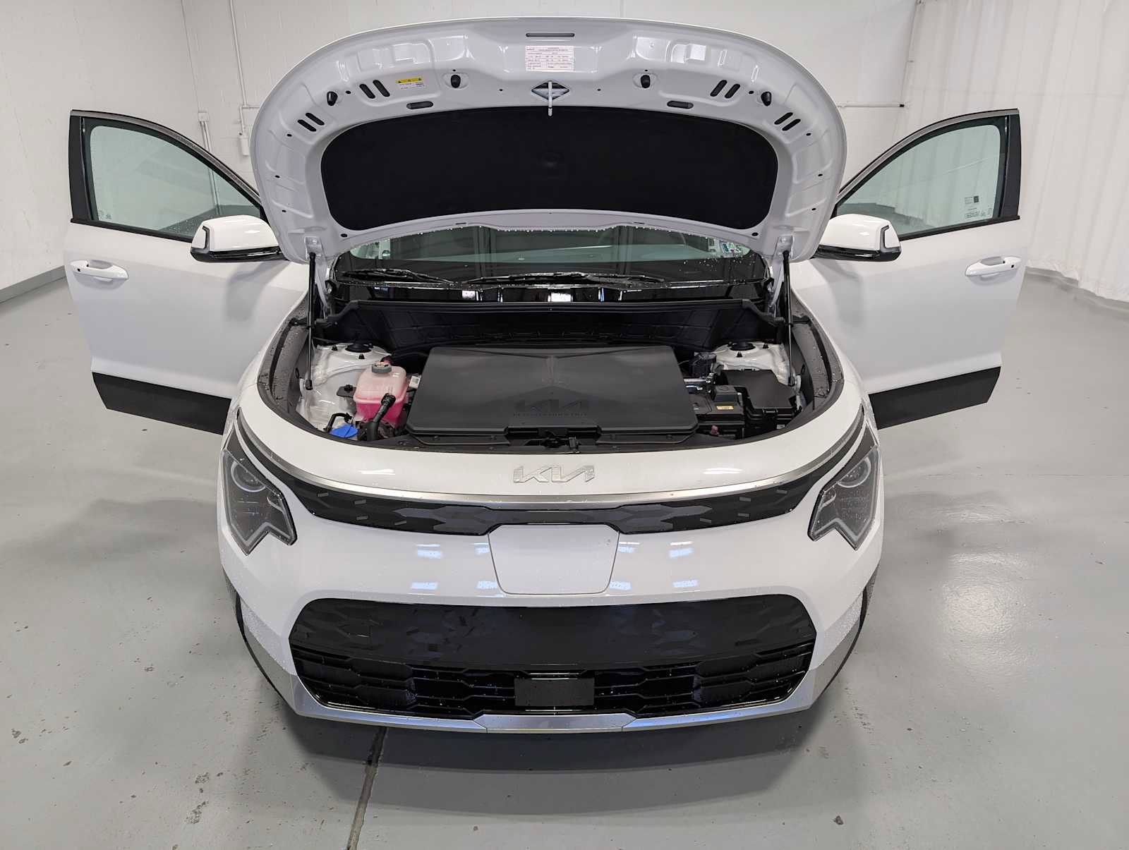 New 2025 Kia Niro Wind image 10