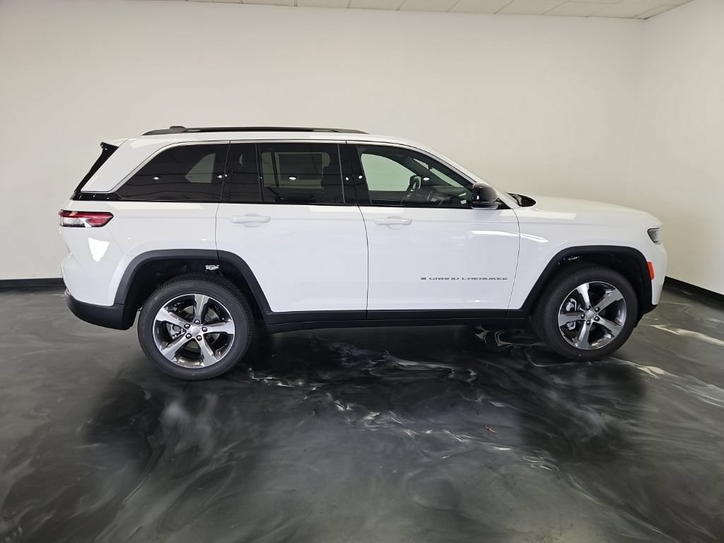 New 2026 Jeep Grand Cherokee Limited AWD/4WD image 24