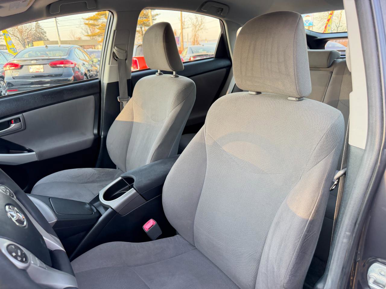 Used 2013 Toyota Prius Two image 13