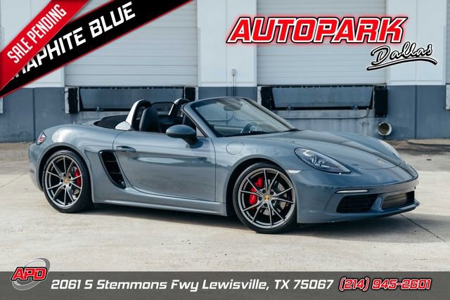 Used 2017 Porsche 718 Boxster S RWD image 1