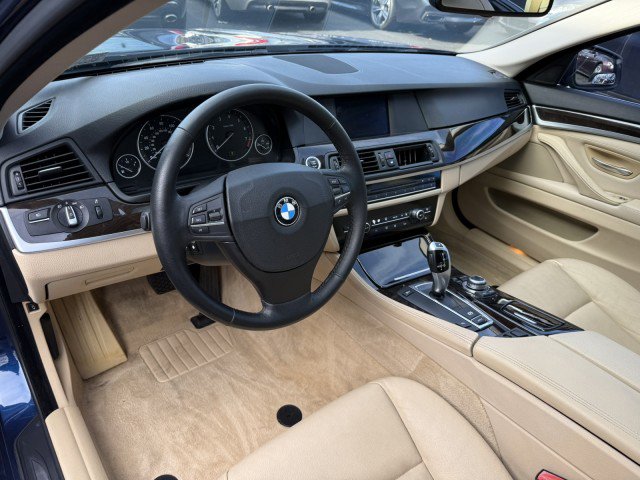 Used 2011 BMW 528i Sedan RWD image 5