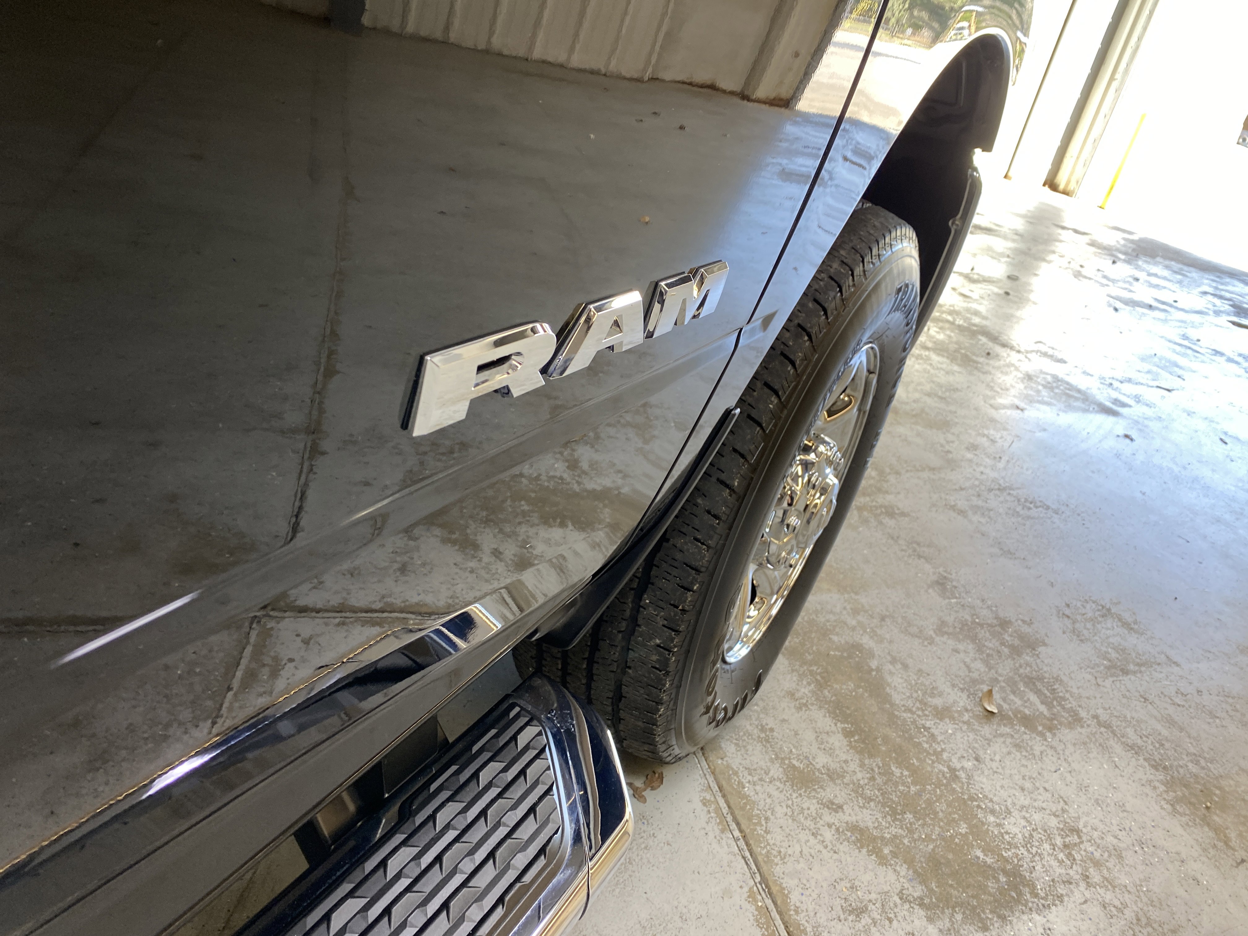 Used 2024 RAM 2500 Big Horn w/ Bed Utility Group image 16