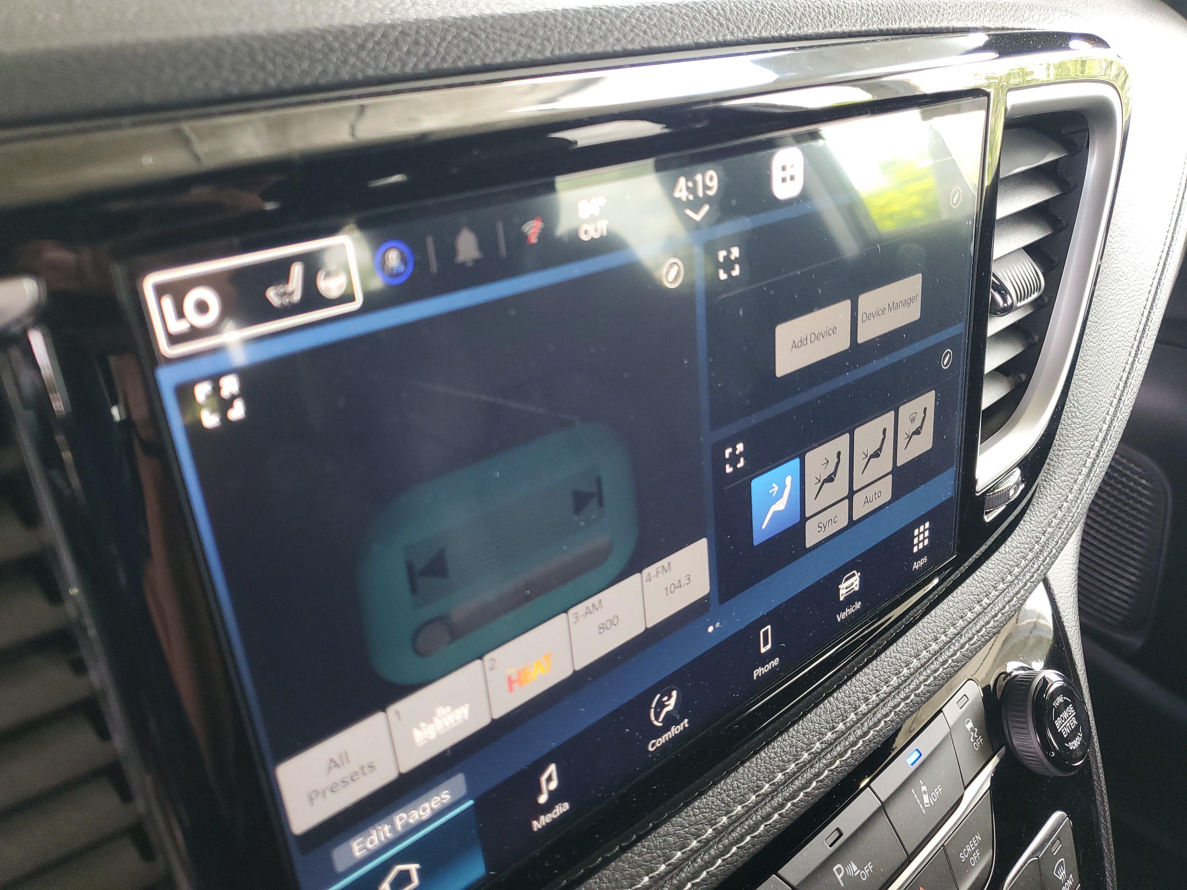 New 2027 Chrysler Pacifica Select FWD image 26