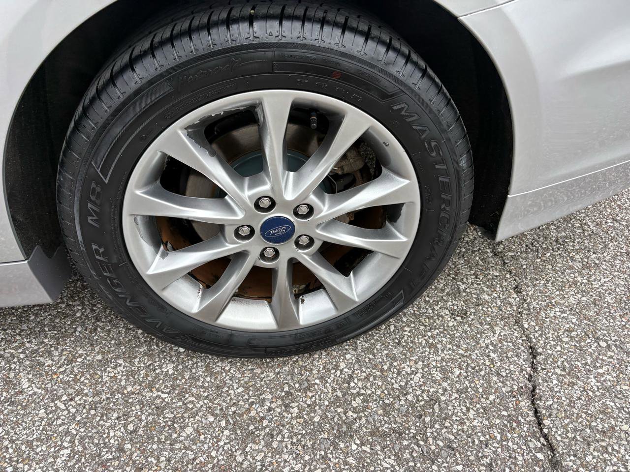 Used 2017 Ford Fusion SE w/ Fusion SE Technology Package image 36