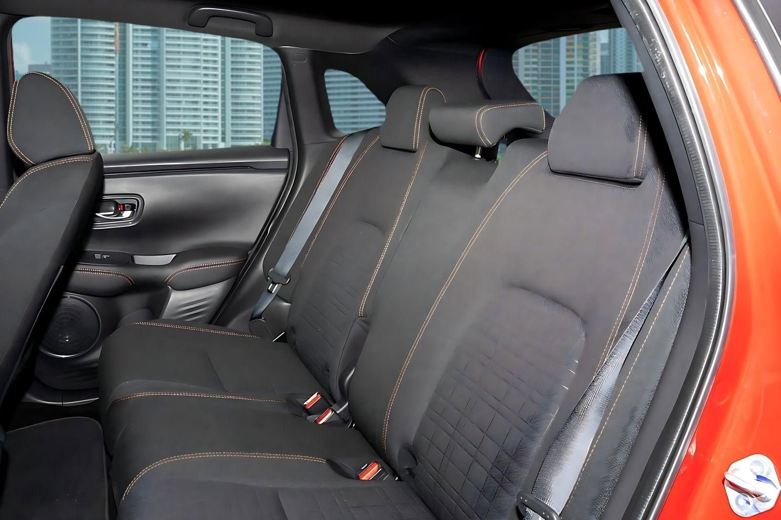 Certified 2025 Honda HR-V Sport image 18