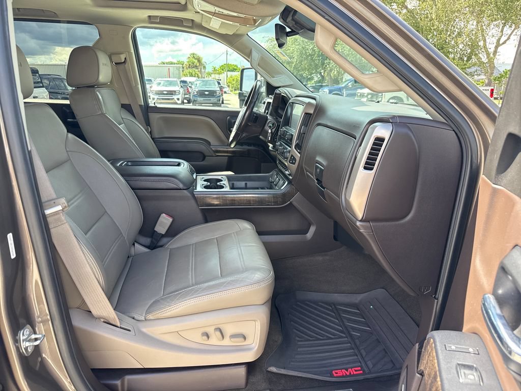Used 2015 GMC Sierra 2500 Denali w/ Duramax Plus Package AWD/4WD image 29