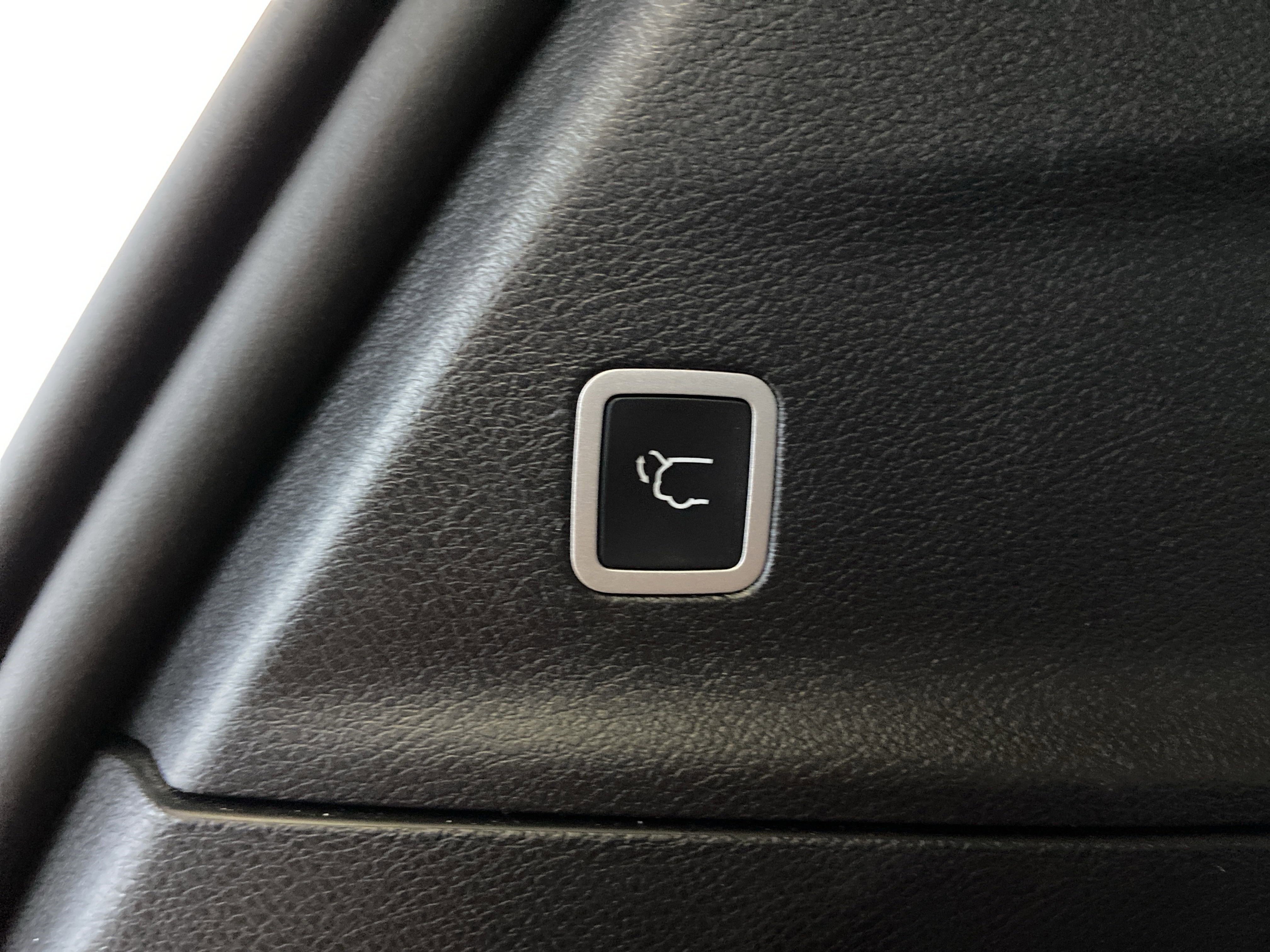 Used 2022 Chrysler Pacifica Limited w/ S Appearance Package image 40