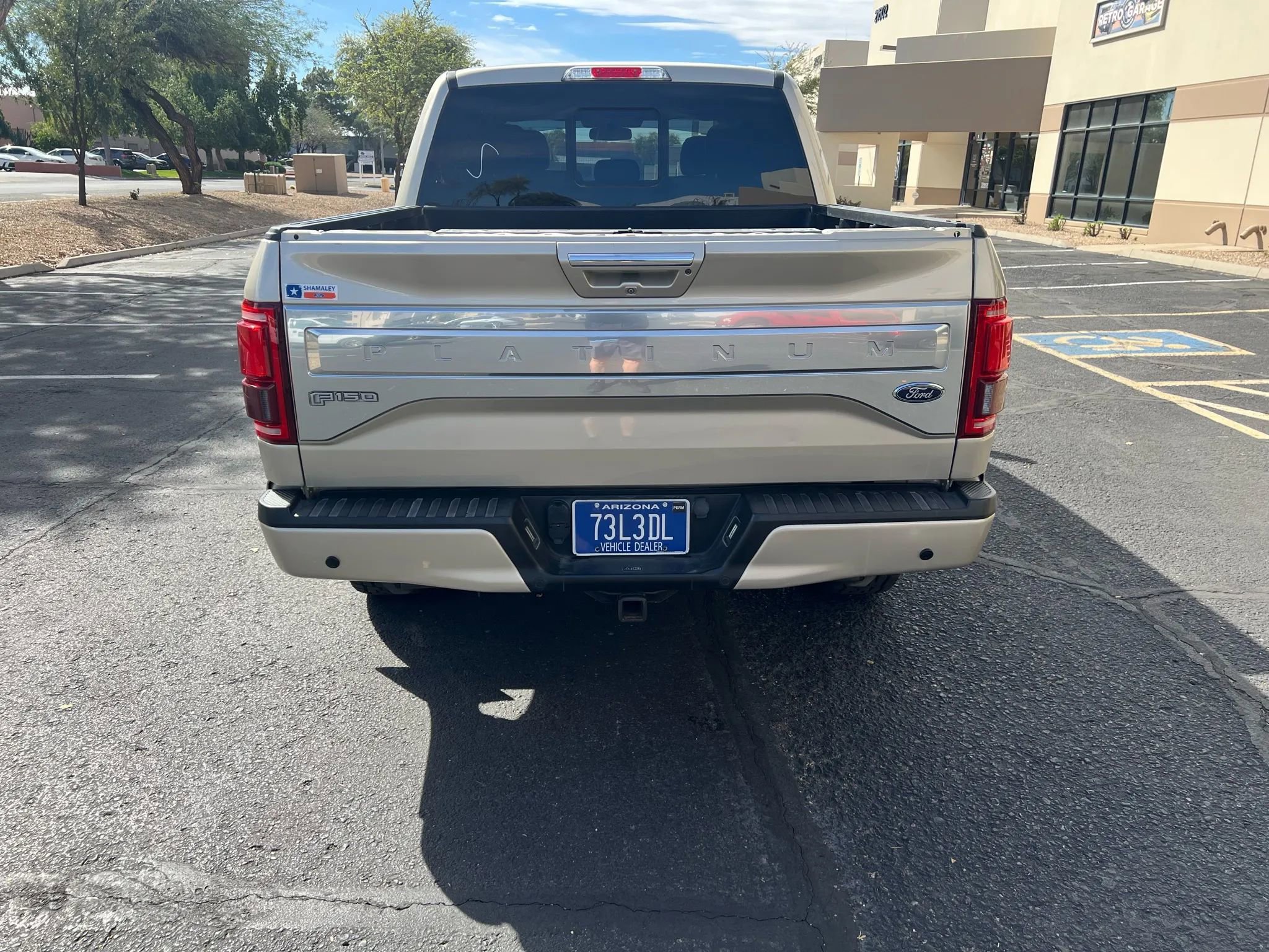 Used 2017 Ford F150 Platinum w/ Equipment Group 701A Luxury image 3