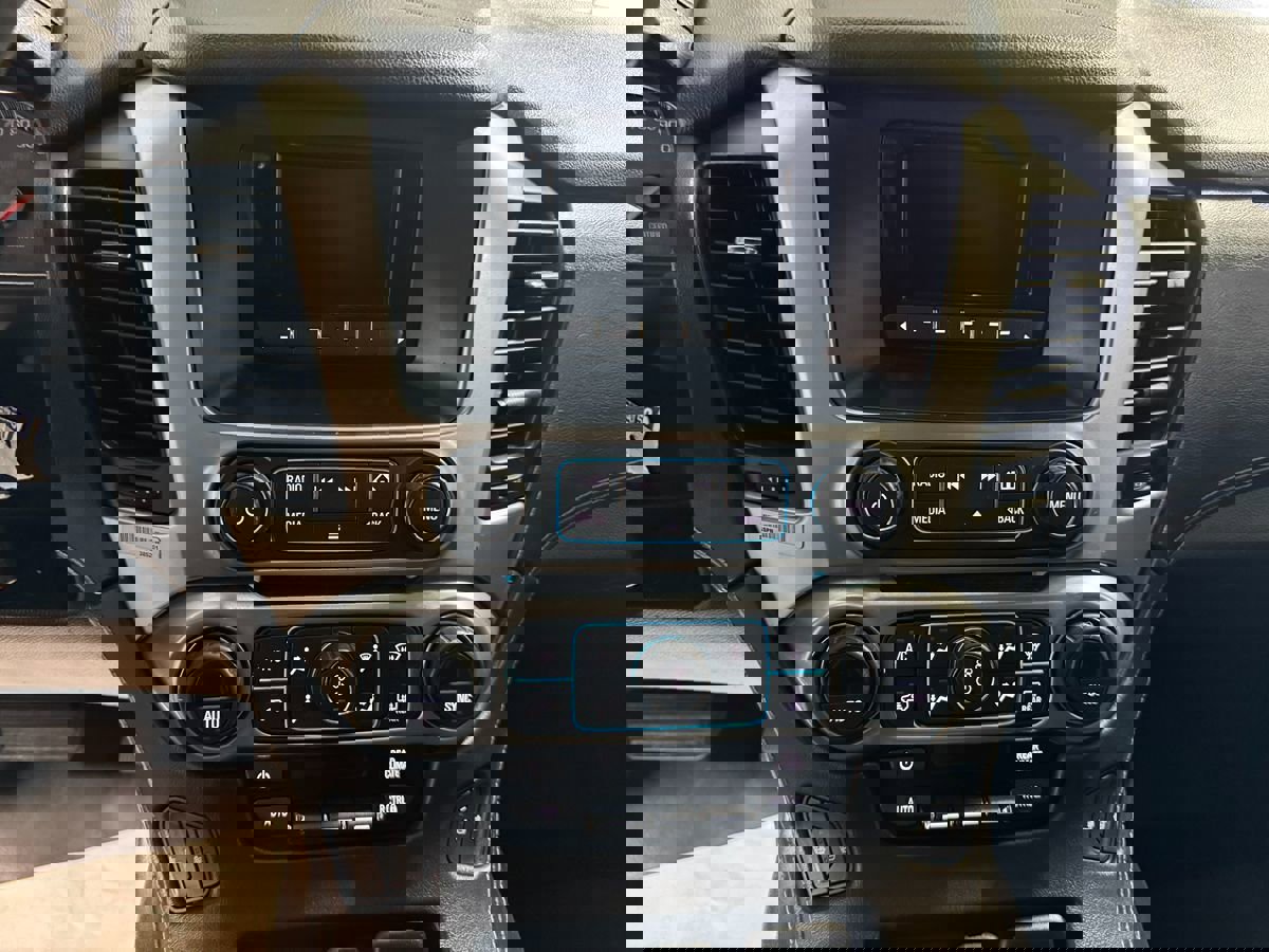 Used 2017 Chevrolet Tahoe 4WD image 16