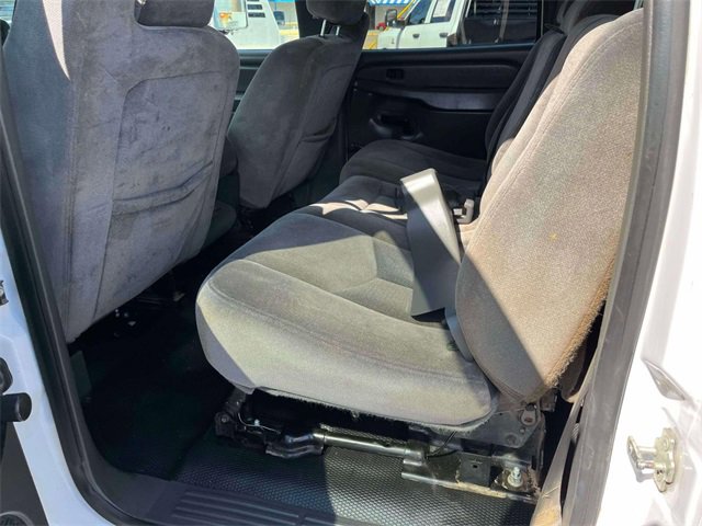 Used 2005 GMC Sierra 3500 W/T image 18