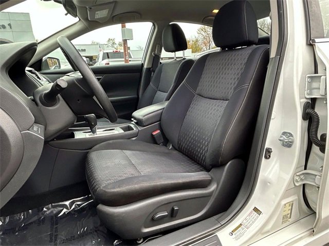 Used 2017 Nissan Altima 2.5 S w/ Power Driver Seat Package image 9