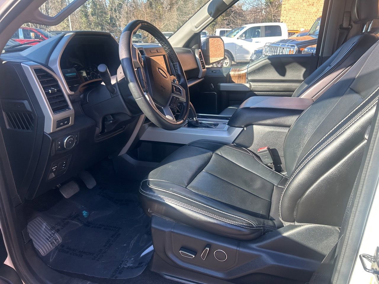 Used 2018 Ford F150 Lariat image 13