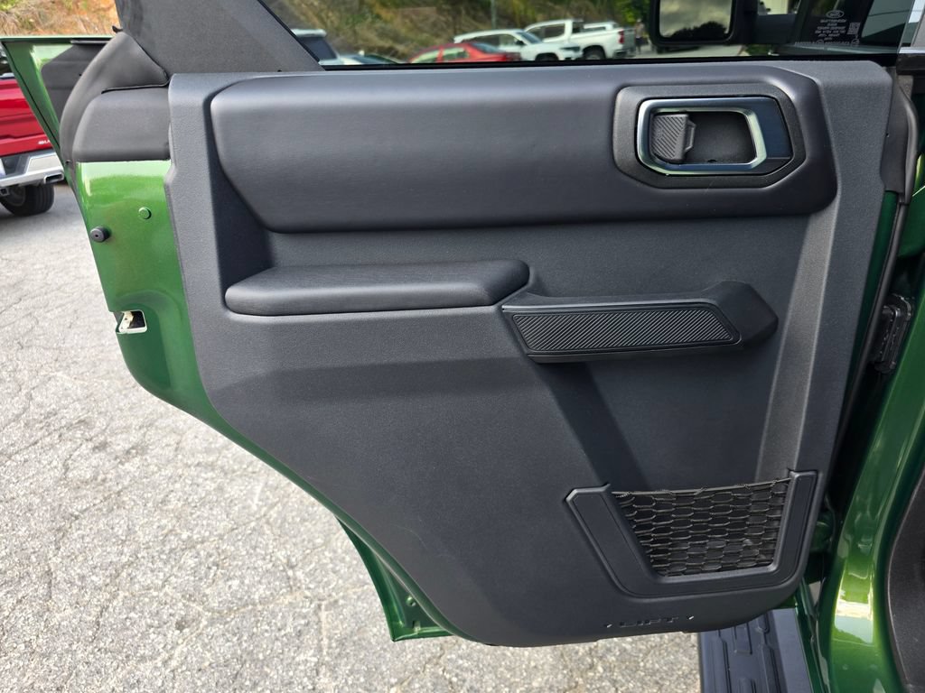 Used 2025 Ford Bronco Outer Banks AWD/4WD image 46
