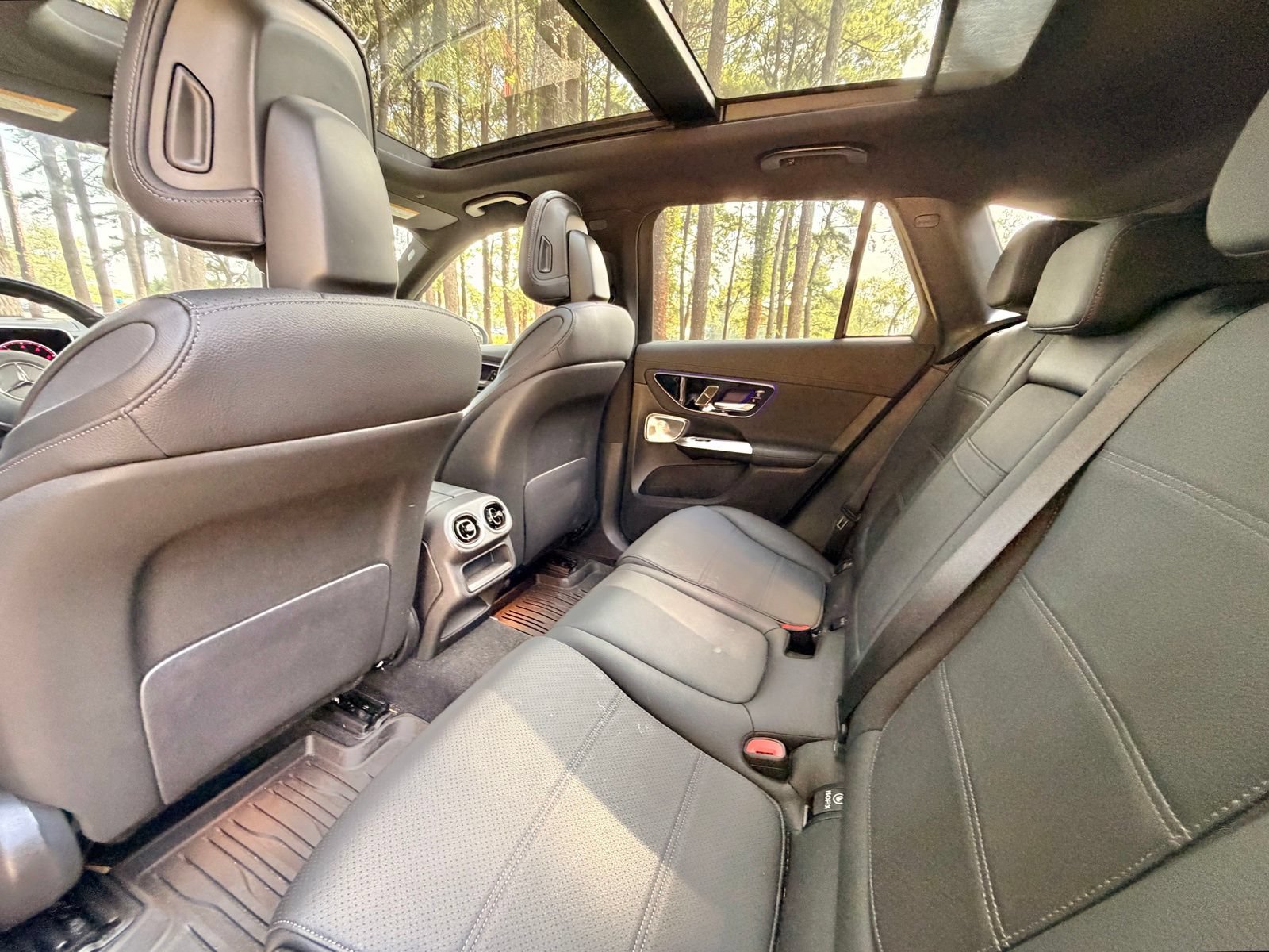 Certified 2024 Mercedes-Benz GLC 300 4MATIC image 15