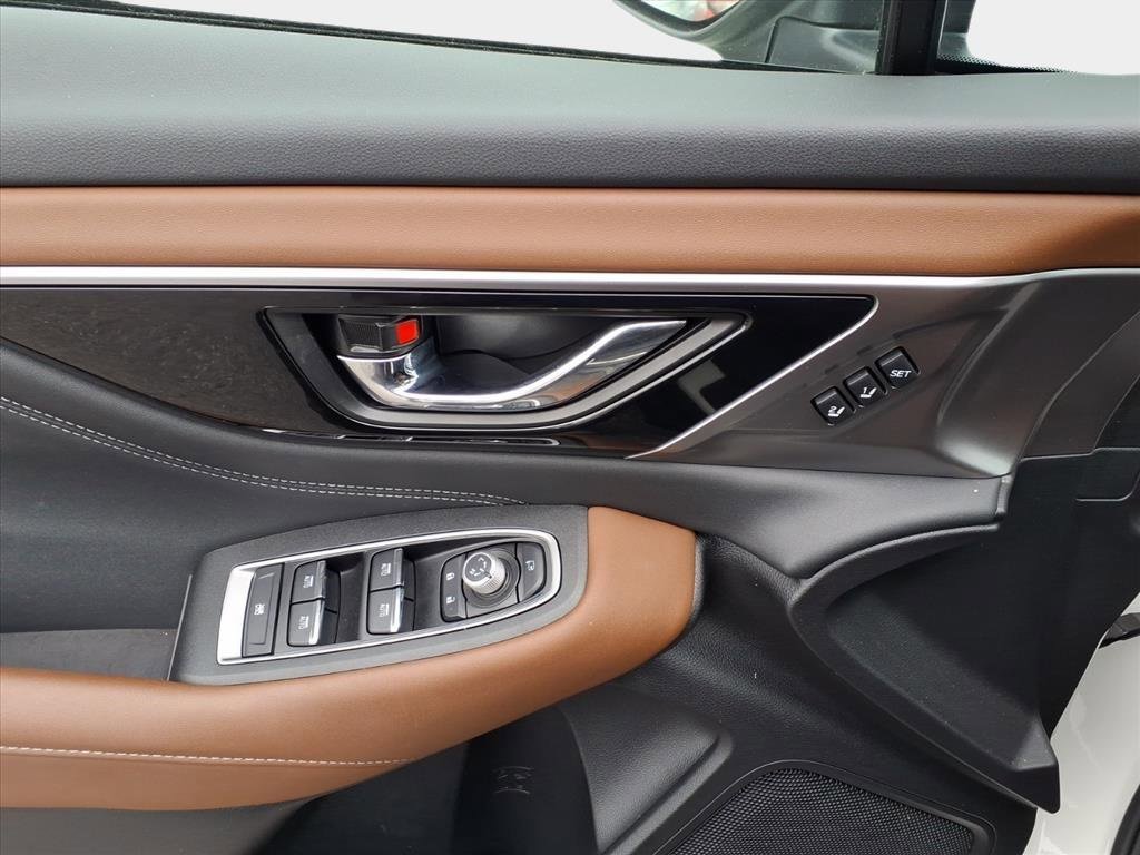 Used 2023 Subaru Outback Touring image 18