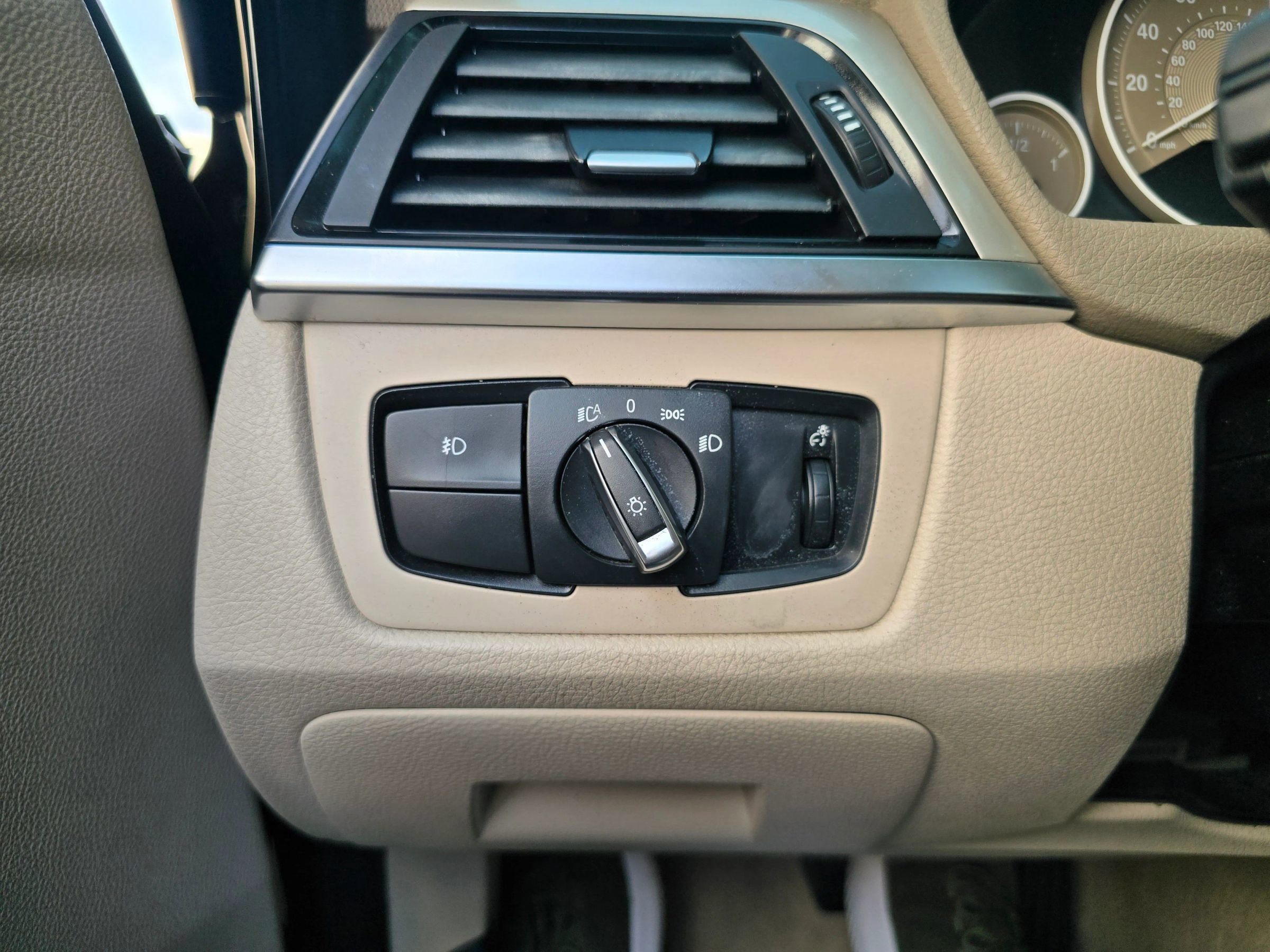 Used 2012 BMW 335i Sedan RWD image 35