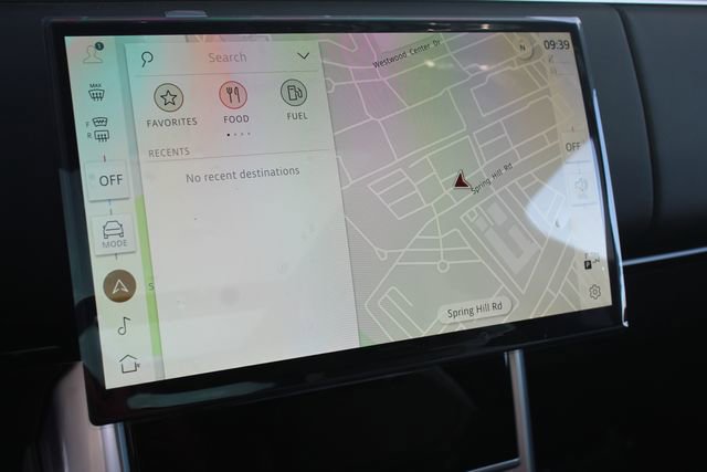 New 2026 Land Rover Range Rover Long Wheelbase SE image 18