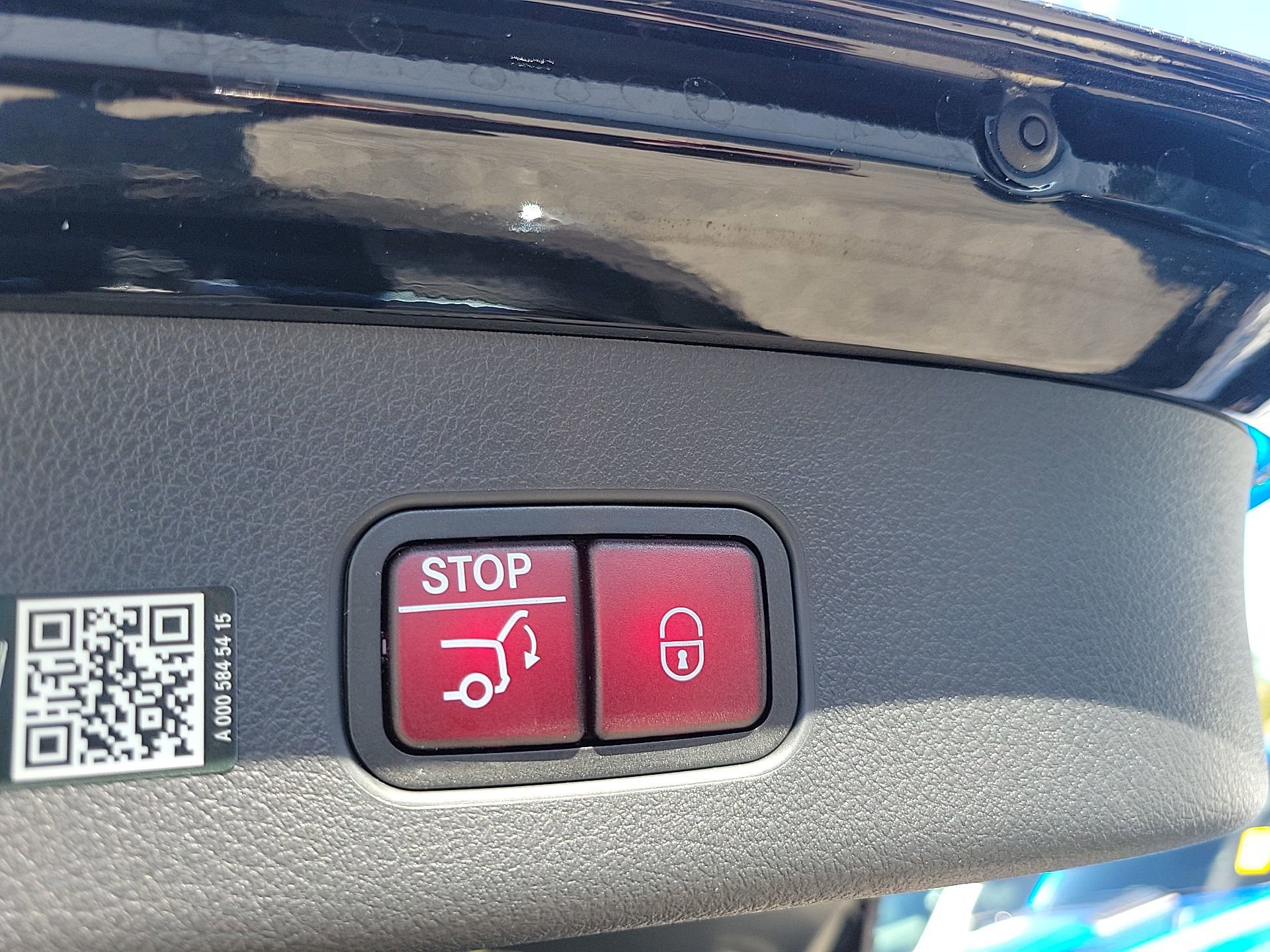 Used 2025 Mercedes-Benz GLC 300 image 17