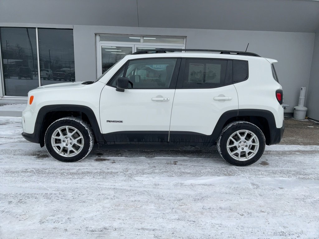Used 2022 Jeep Renegade Latitude w/ Convenience Group image 4