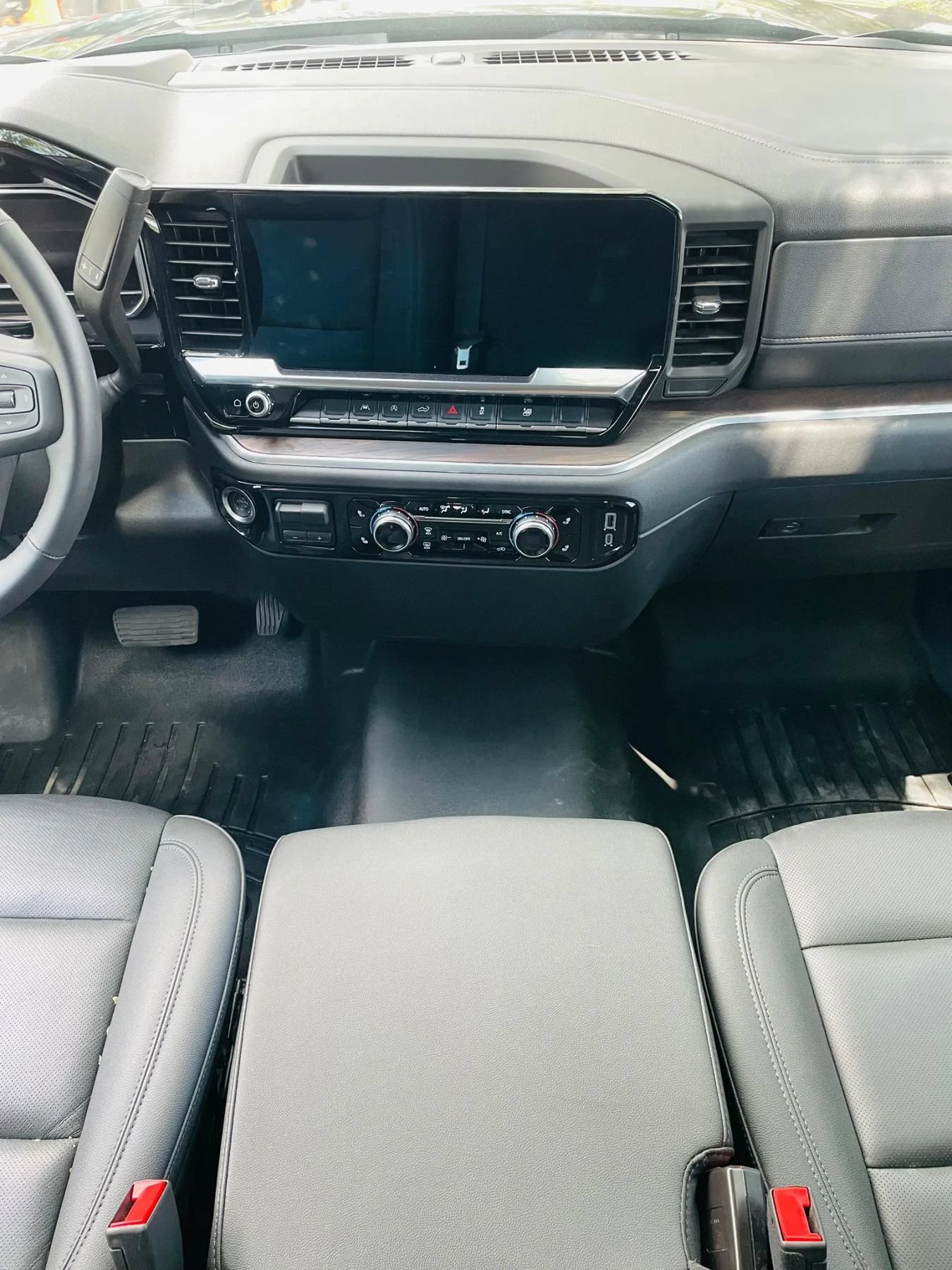 Used 2025 GMC Sierra 1500 SLT RWD image 15