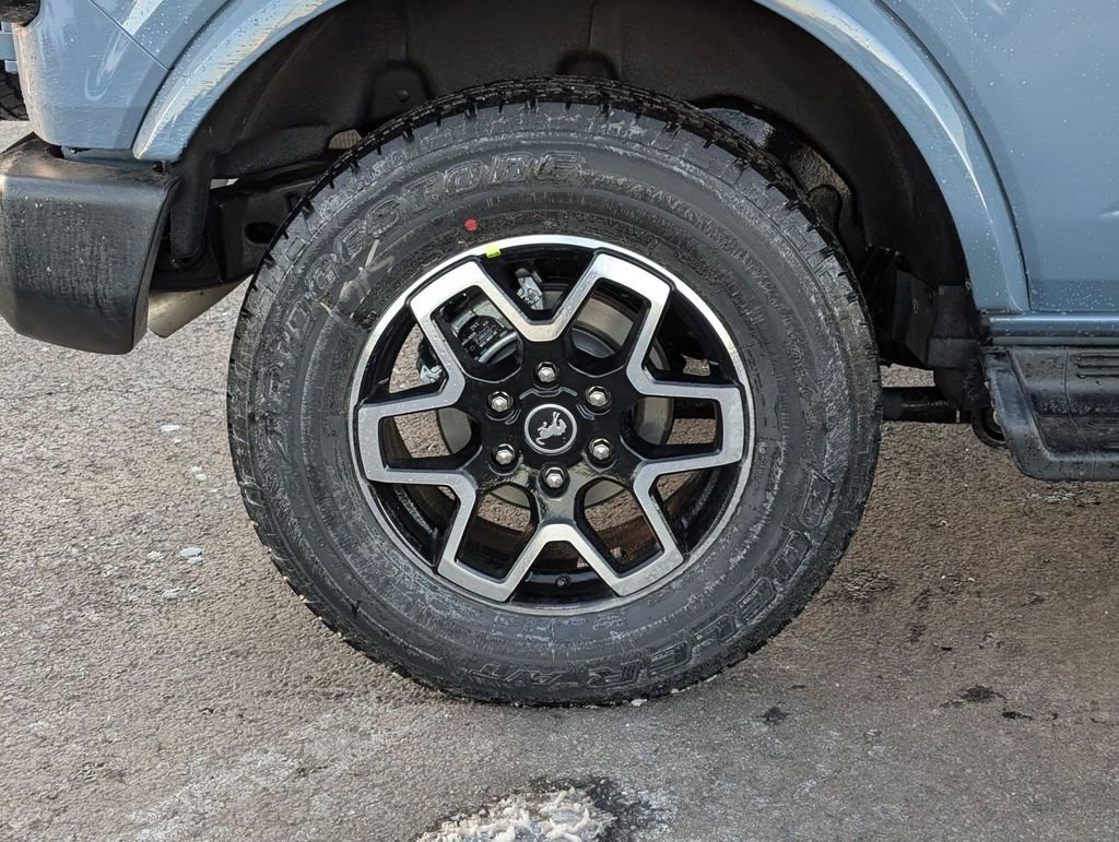 New 2025 Ford Bronco Outer Banks image 12