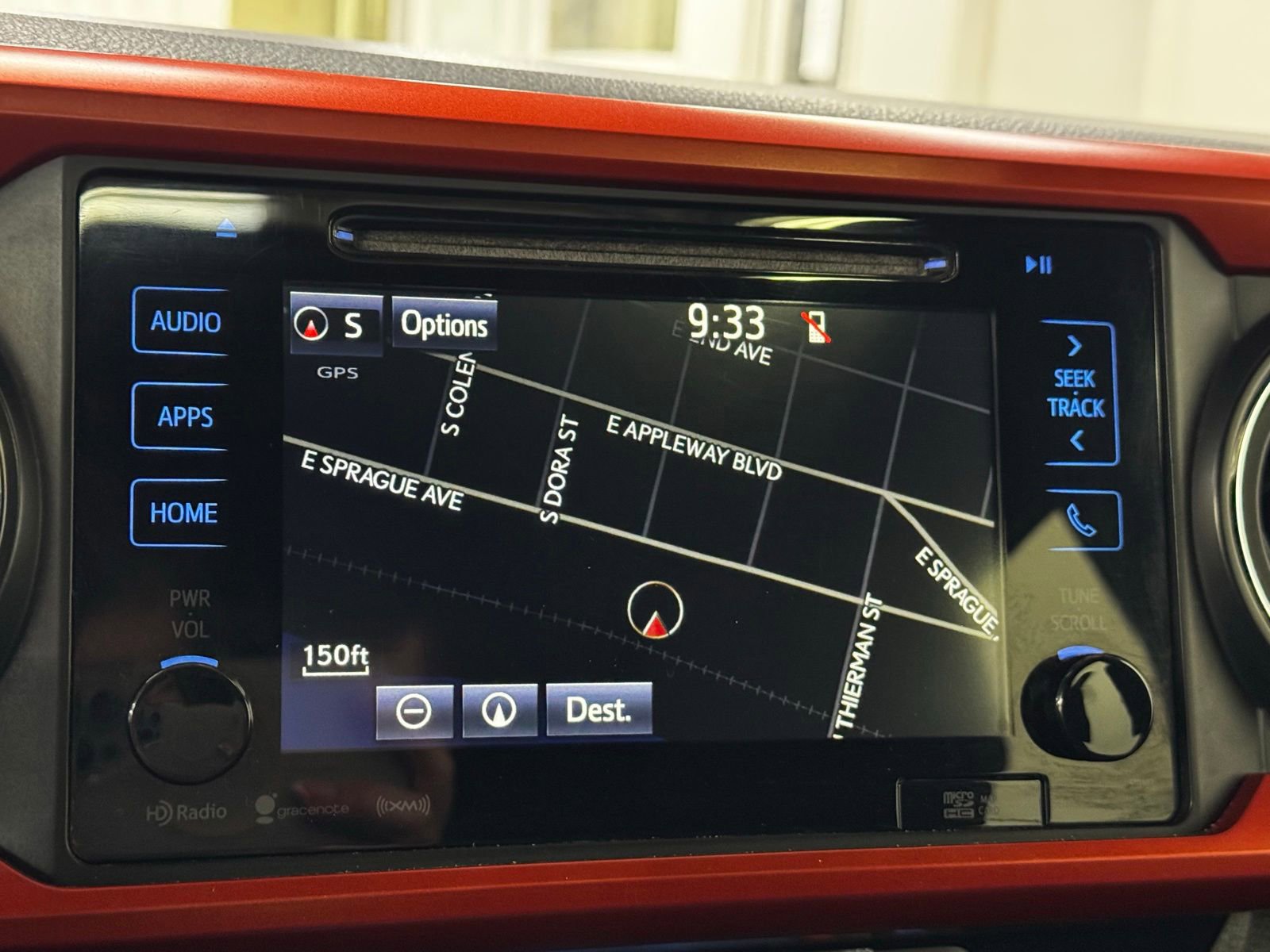 Used 2017 Toyota Tacoma TRD Sport AWD/4WD image 13