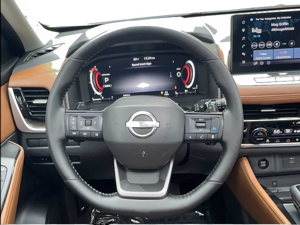 Used 2025 Nissan Rogue Platinum w/ Platinum Premium Package AWD/4WD image 39