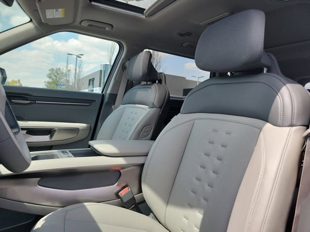 New 2026 Kia EV9 Wind image 14