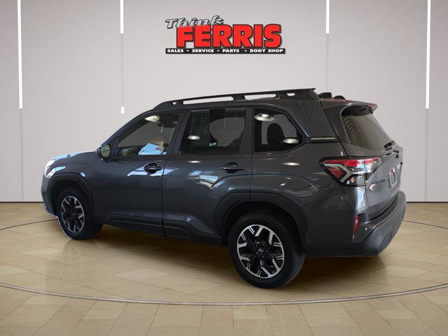 Used 2025 Subaru Forester Premium image 7