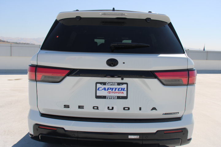 New 2026 Toyota Sequoia Platinum w/ Tow Technology Package AWD/4WD image 5