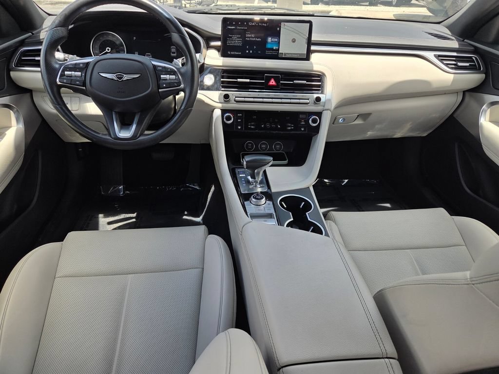 Used 2025 Genesis G70 2.5T RWD image 8