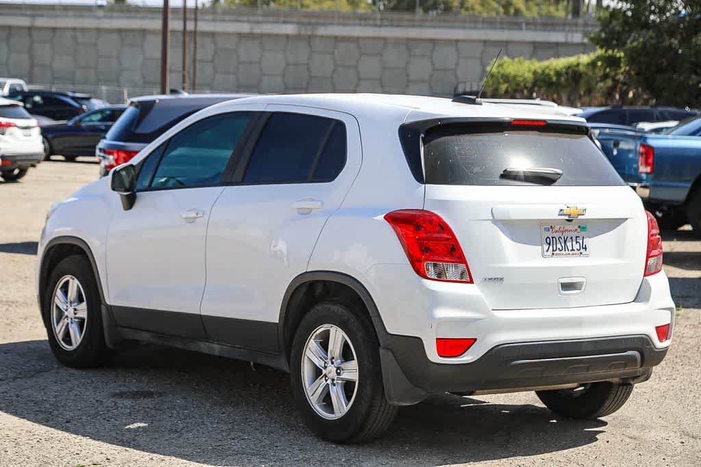 Used 2020 Chevrolet Trax LS w/ LPO, Protection Package FWD image 6